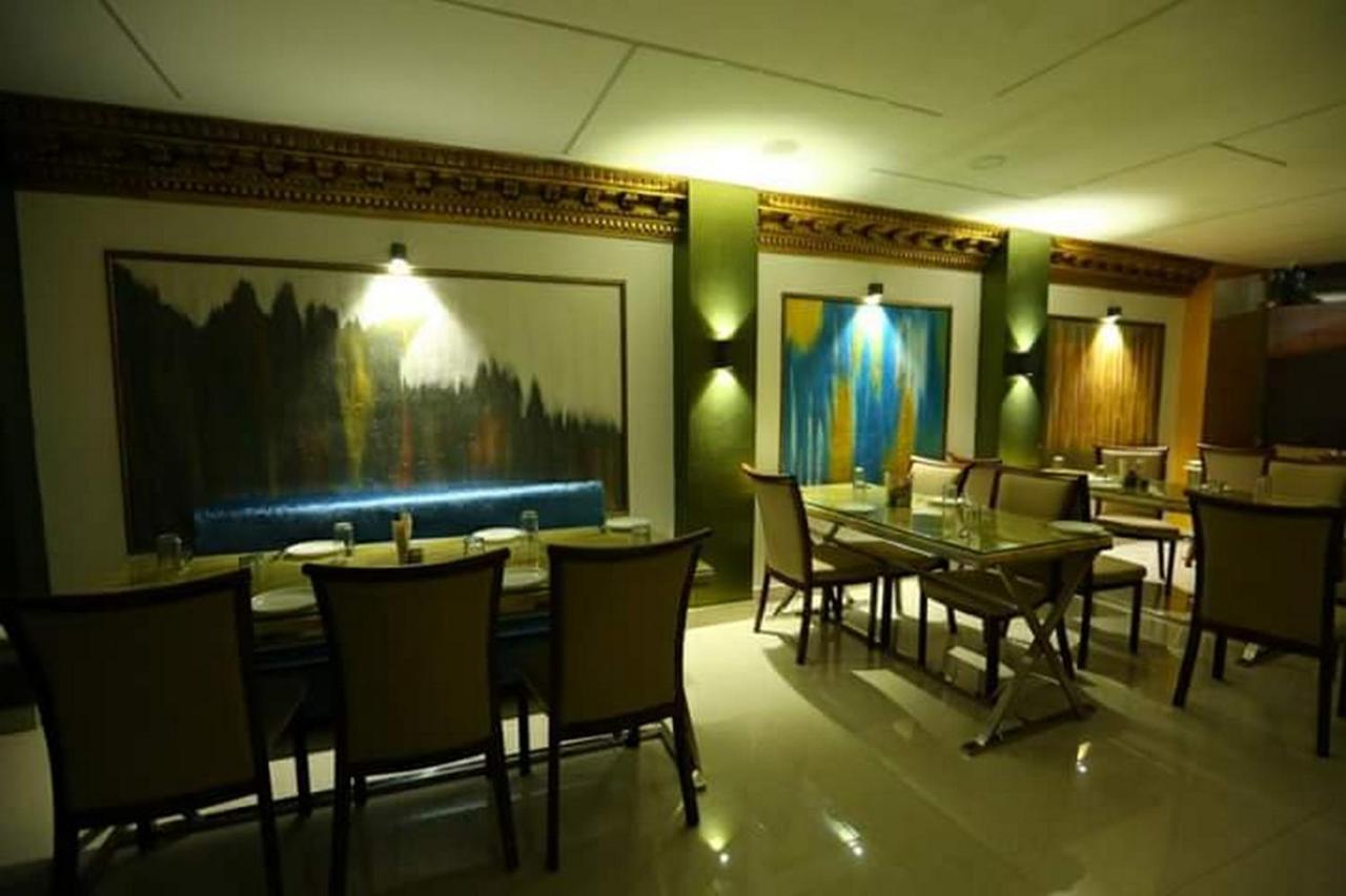 Hotel Eleven Heights ,Bhopal Exterior photo